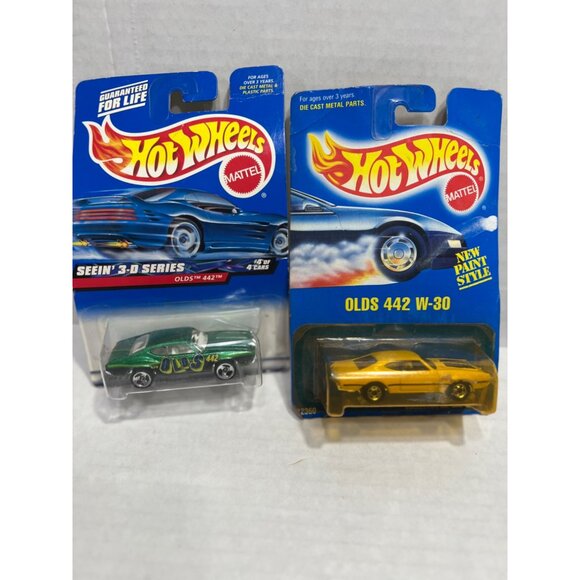 Hot Wheels see in 3-D olds 442 & Olds 442 w-30 lot of two cars - Picture 4 of 6